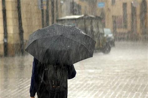 夢見突然下大雨|梦见突然下大雨是什么意思